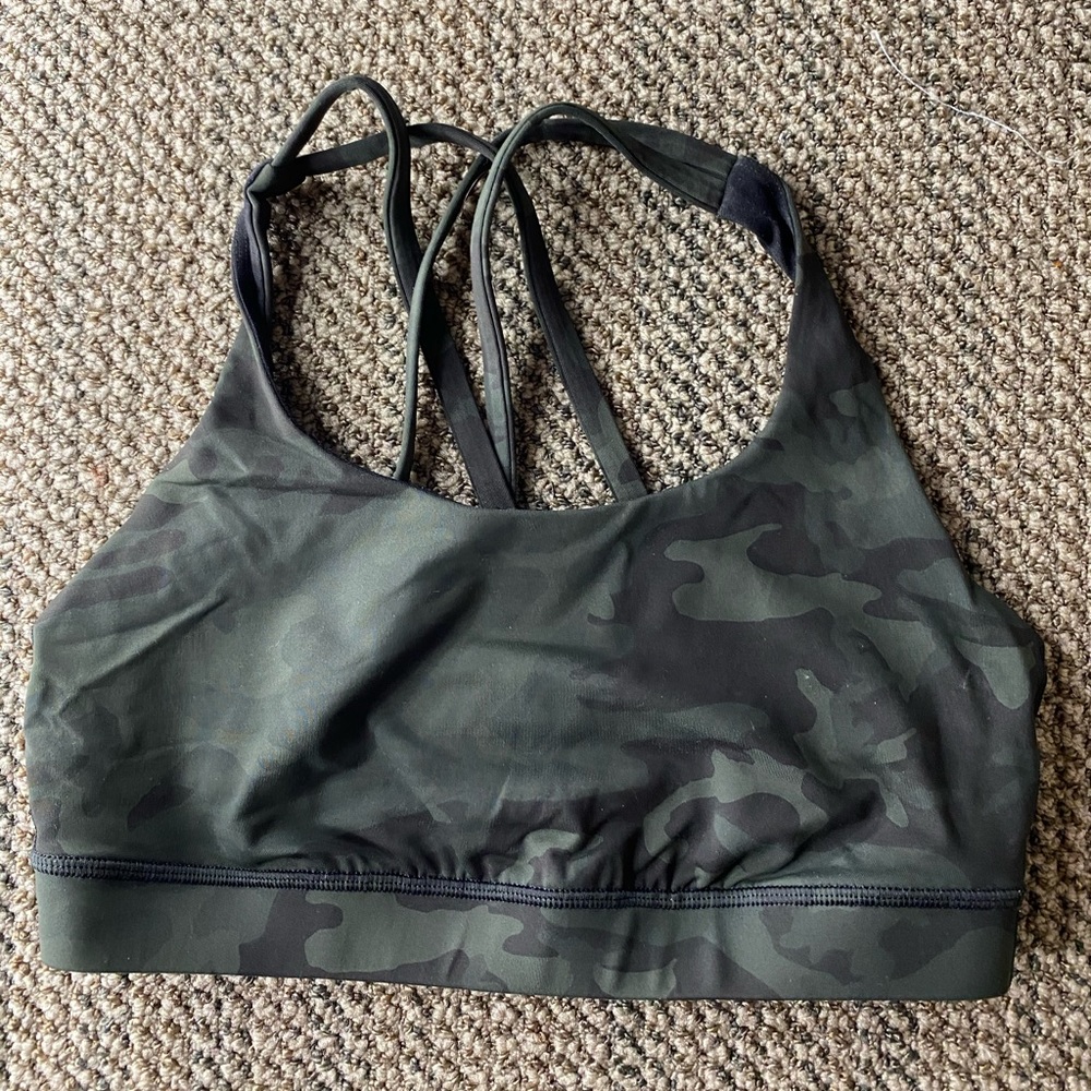 Lululemon sports bra